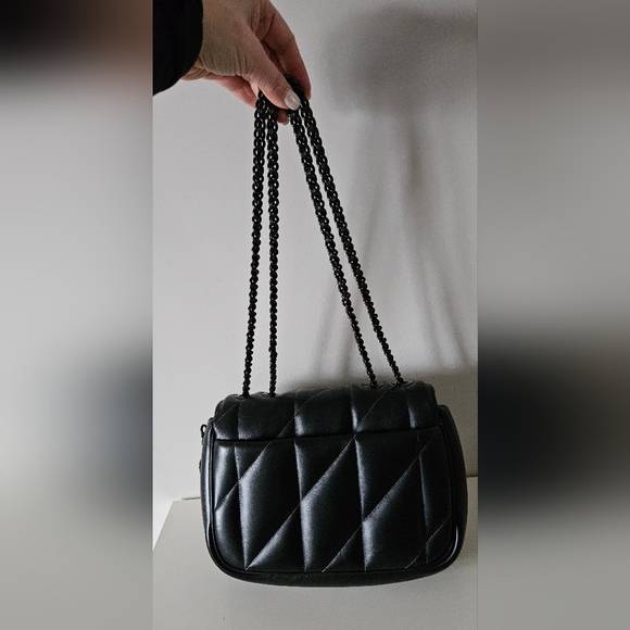 Coach Pillow Madison medium - Picture 9 of 13